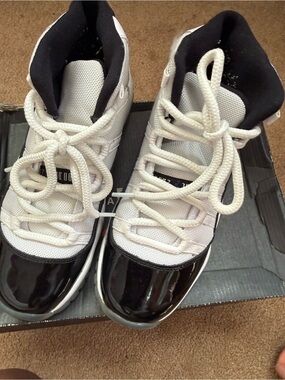 Jordan White and Black High-Top Snekers/ CONCORDS 11s Retros